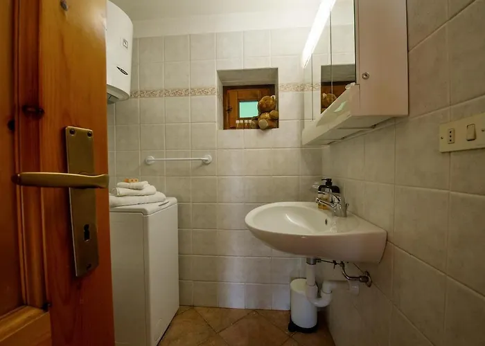 Le Mazot בקתה קורמאיור